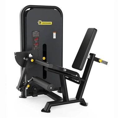 مربی اکستنشن پا نشسته در باشگاه